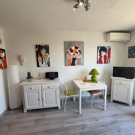 Centre-ville Climatise Lägenhet *